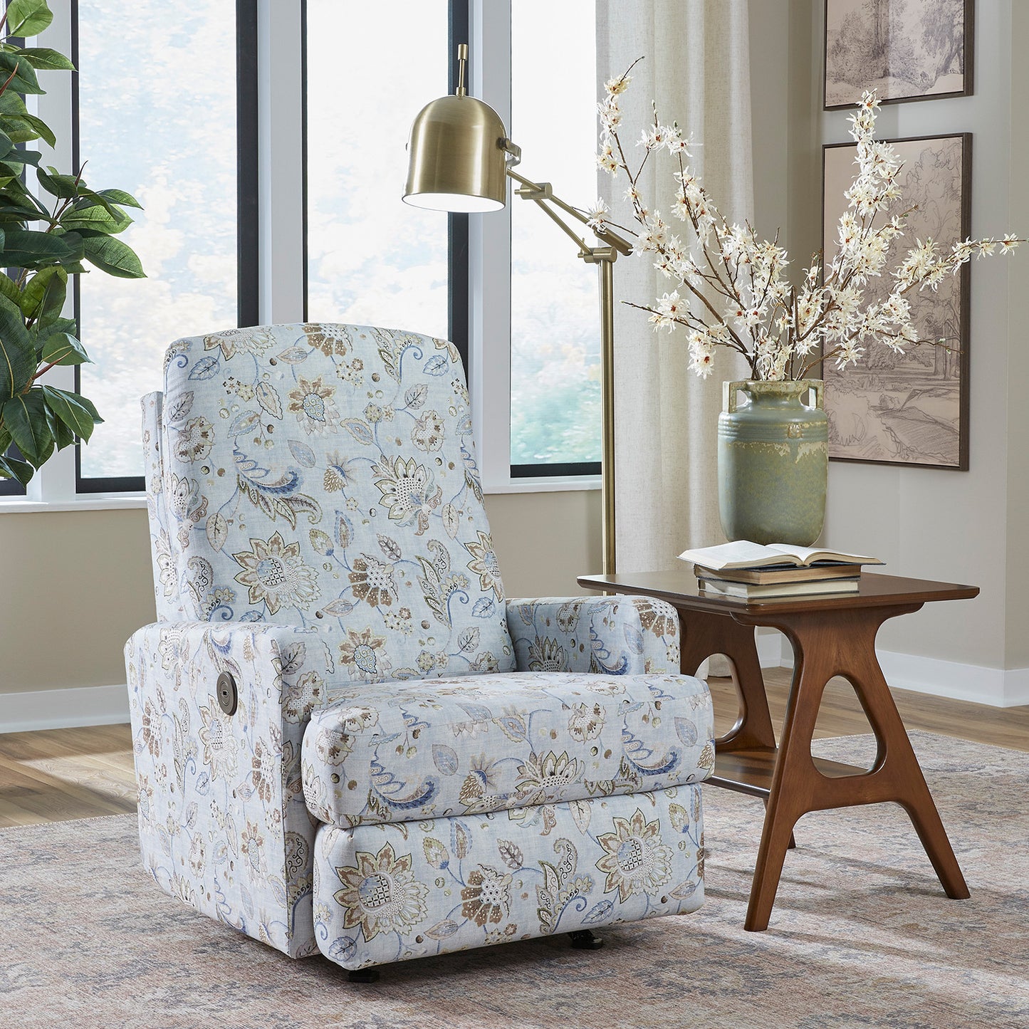 Sorelle Recliner Chair