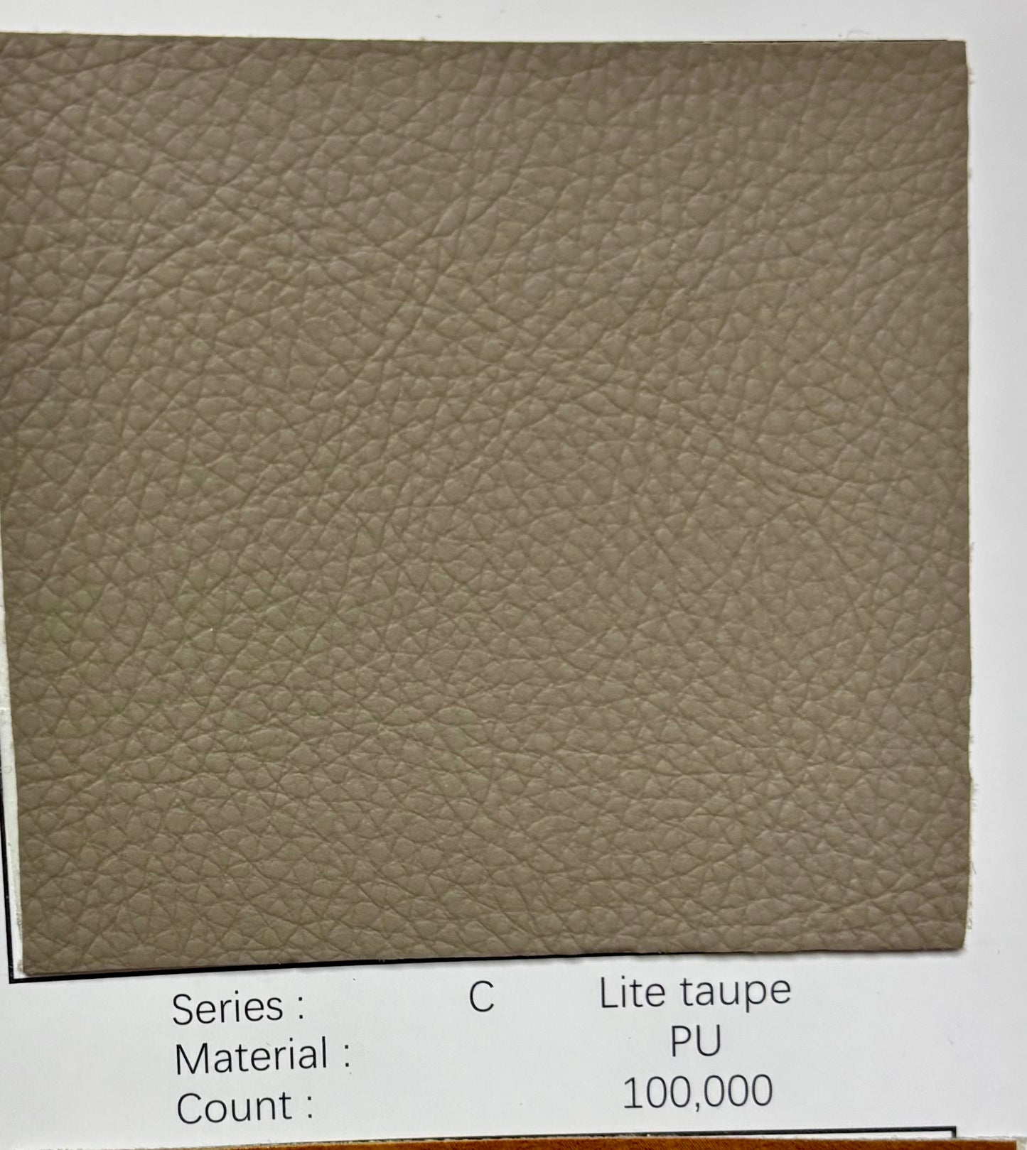 Isaac Chair - DC T16