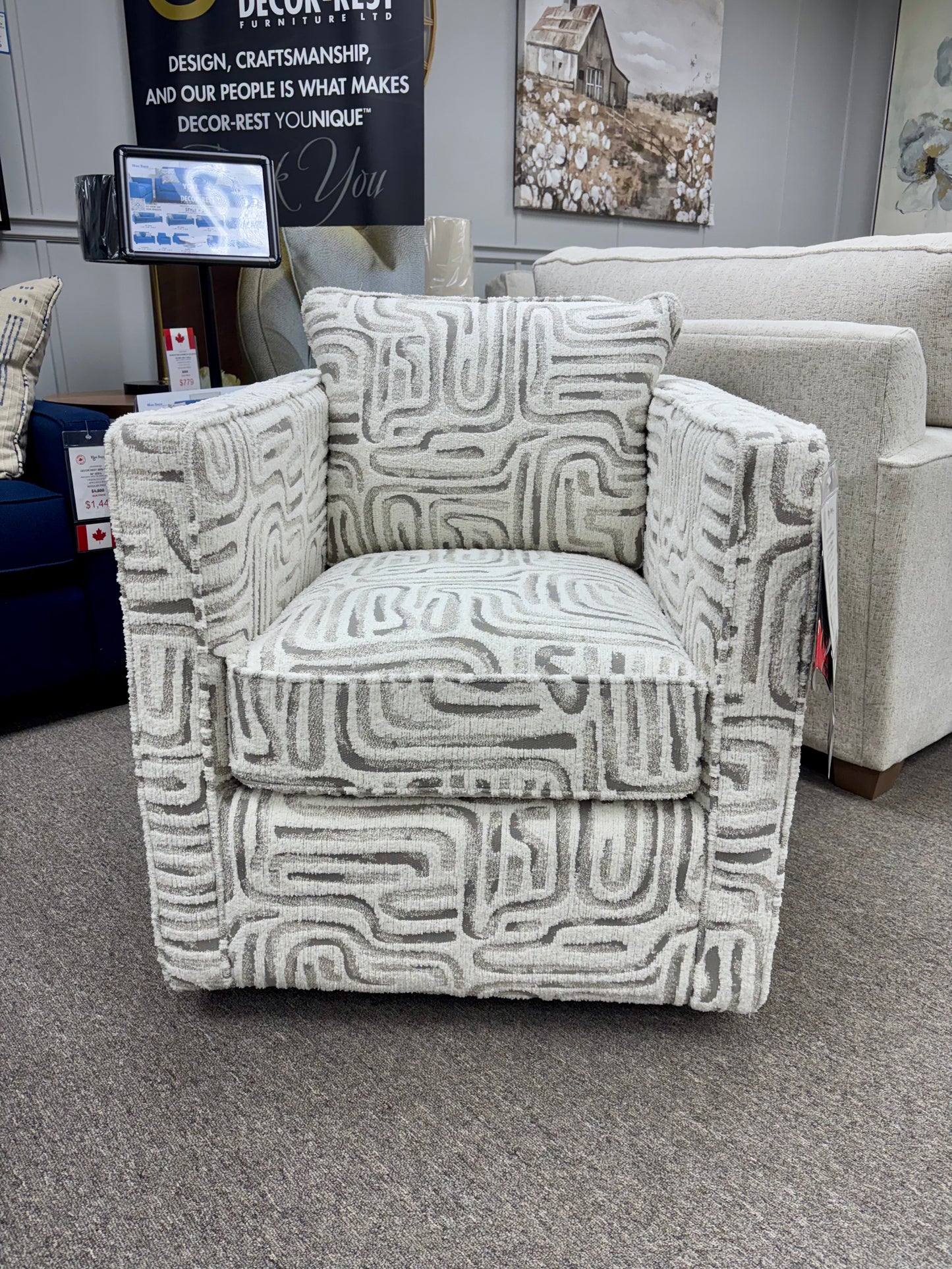 2050 Swivel Chair