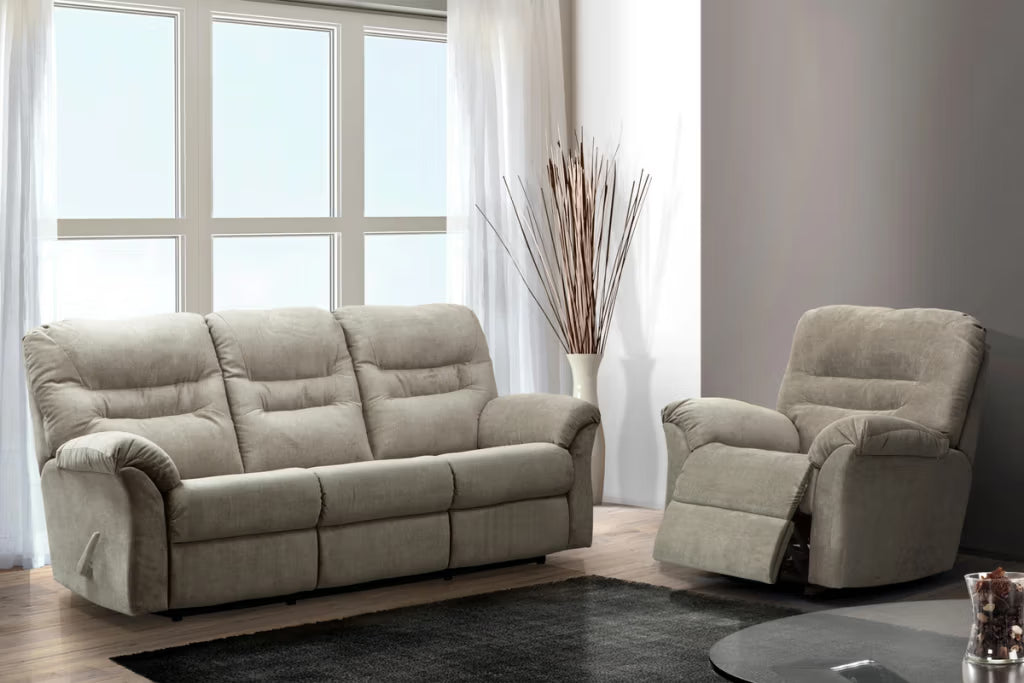 2057 Madeline Sofa/Loveseat