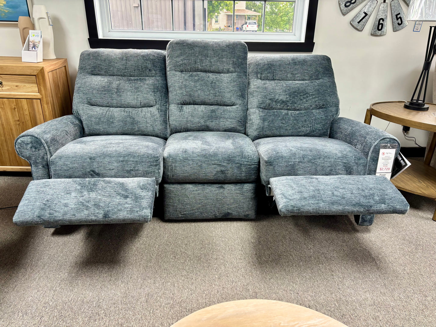 M8508P Power Reclining Sofa