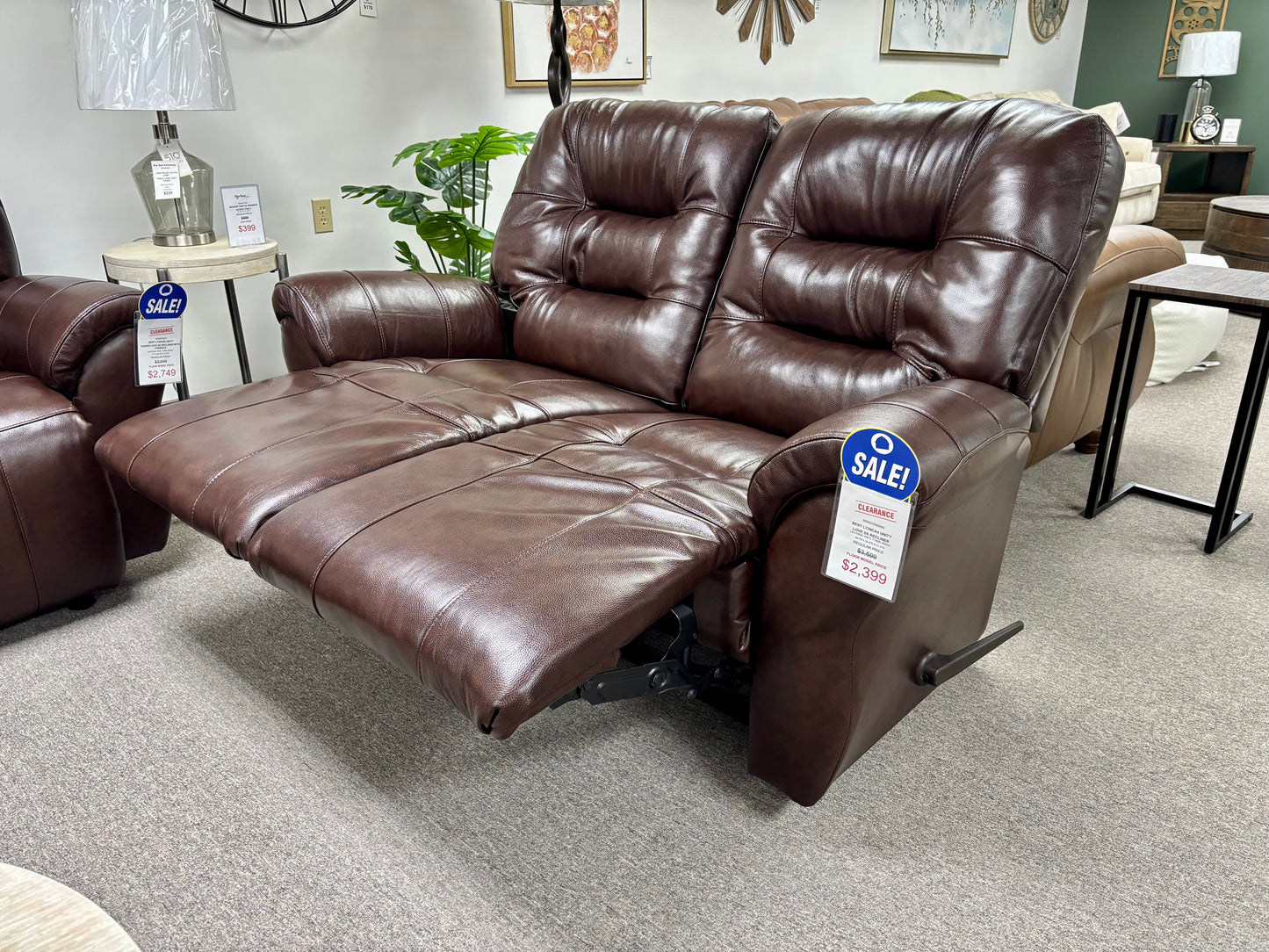 L730CQ4 - Unity Loveseat