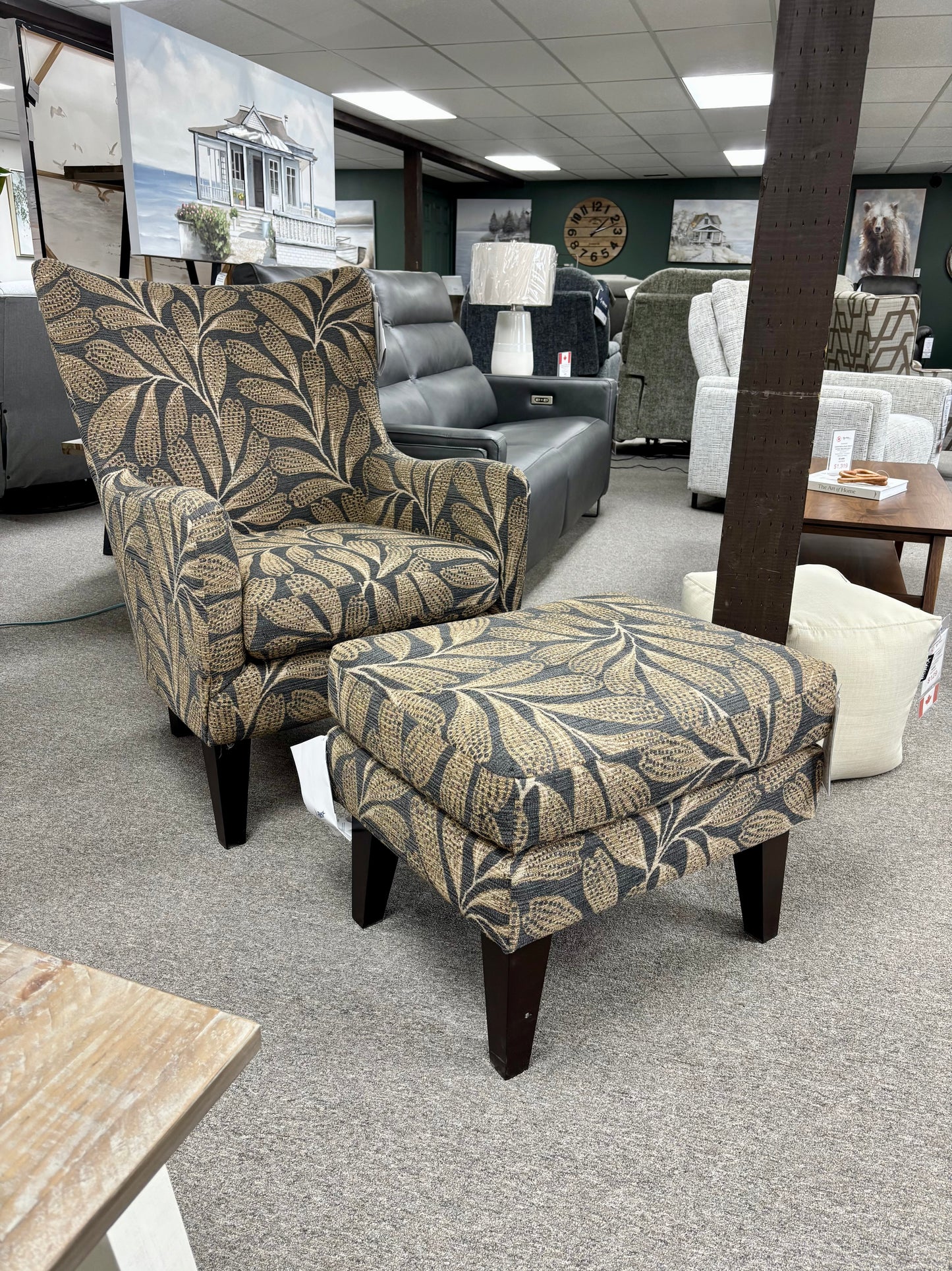 Chair & Ottoman - Novae