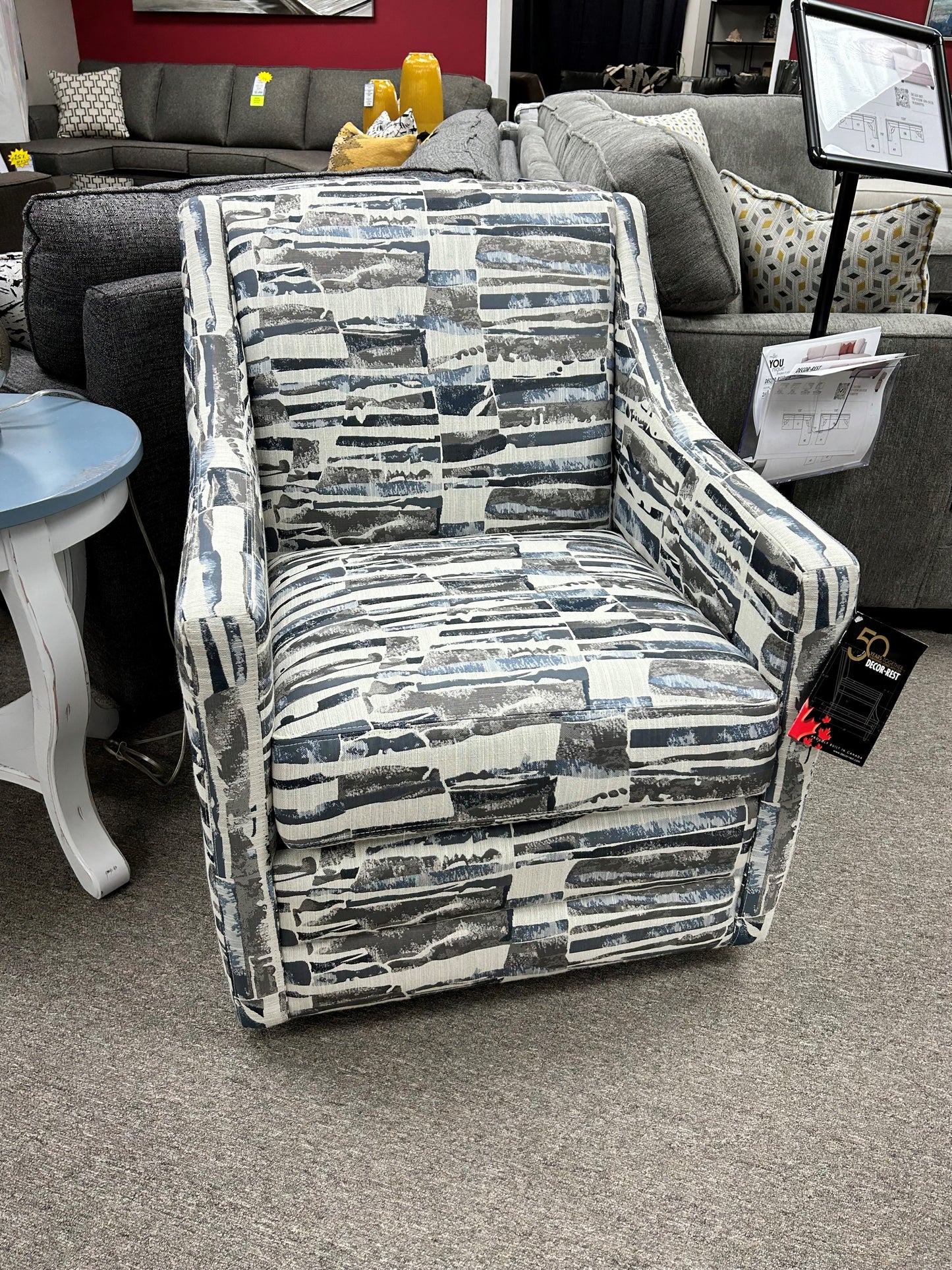2443 - Swivel Chair