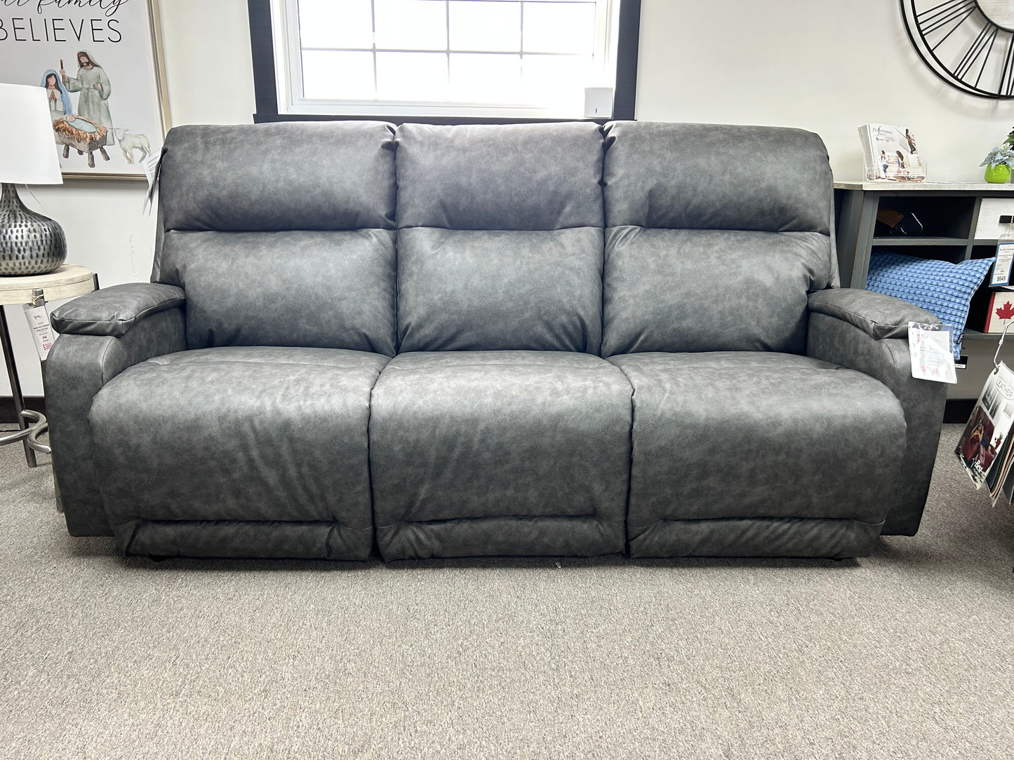 S910RZ4 - Maverly Power Reclining Sofa