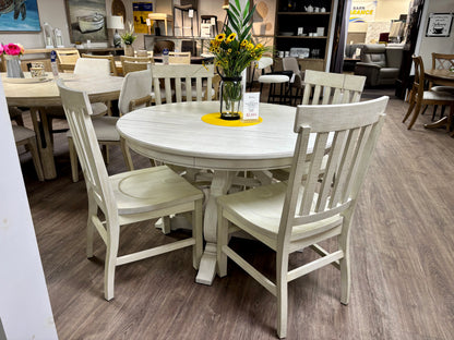 5 Piece Dining Set Bronwyn - D4436