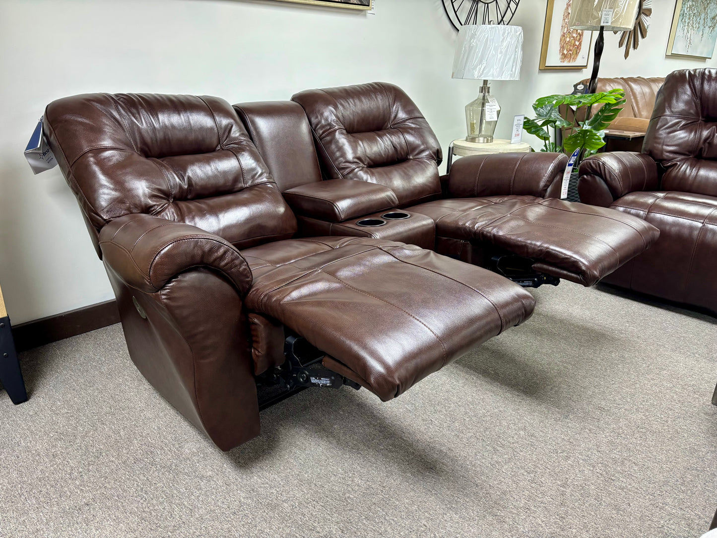 L730CQ4 - Unity Loveseat