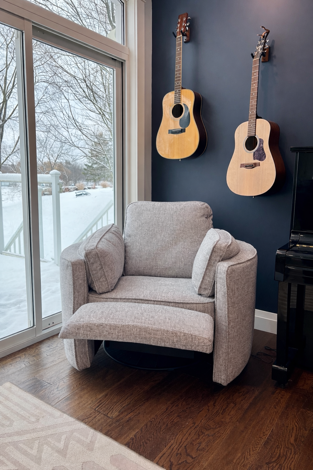 0LP68 - Luana Power Barrel Chair