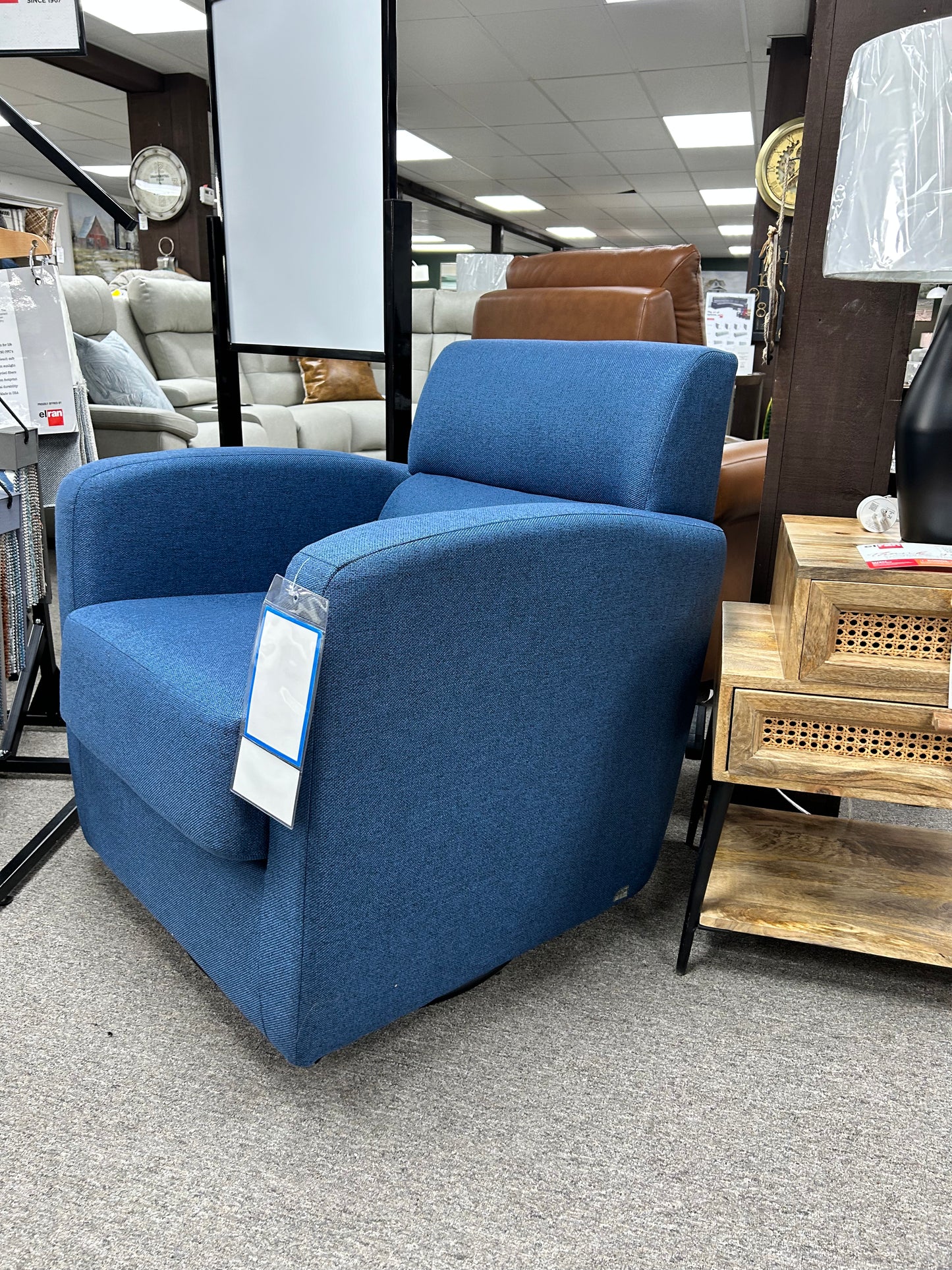 B0302-SB - Swivel Glider Chair